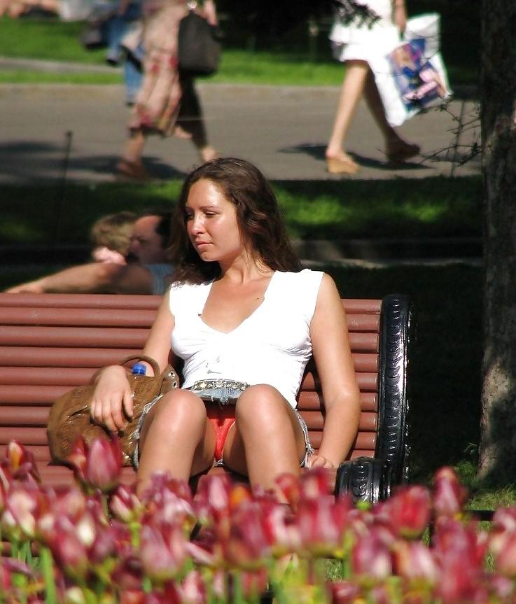 25P Upskirt 4
