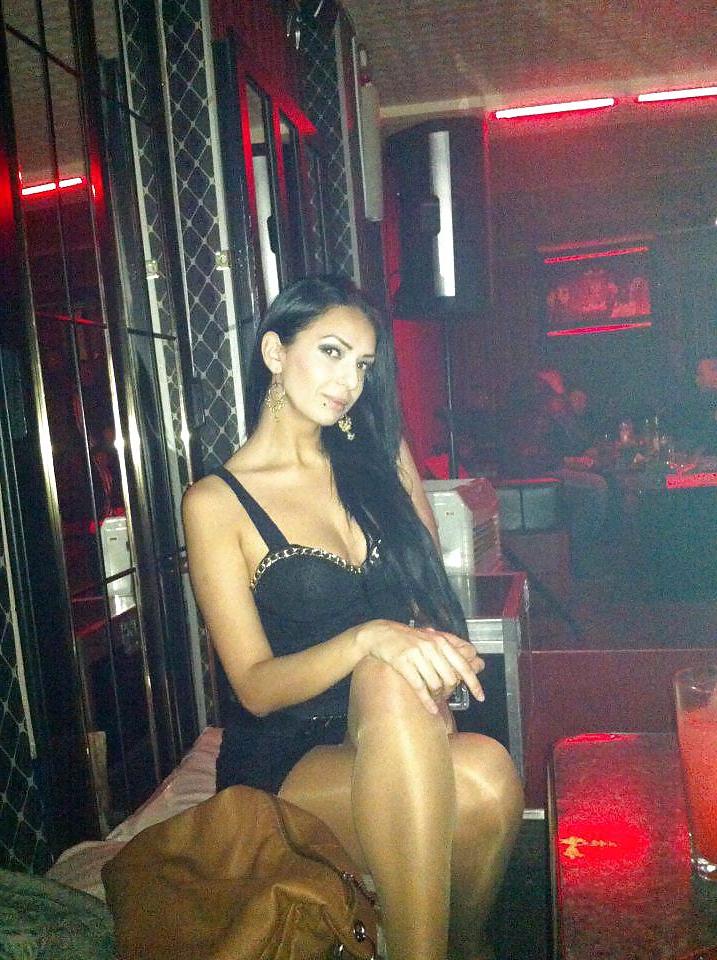 14P Romanian girl: Mari