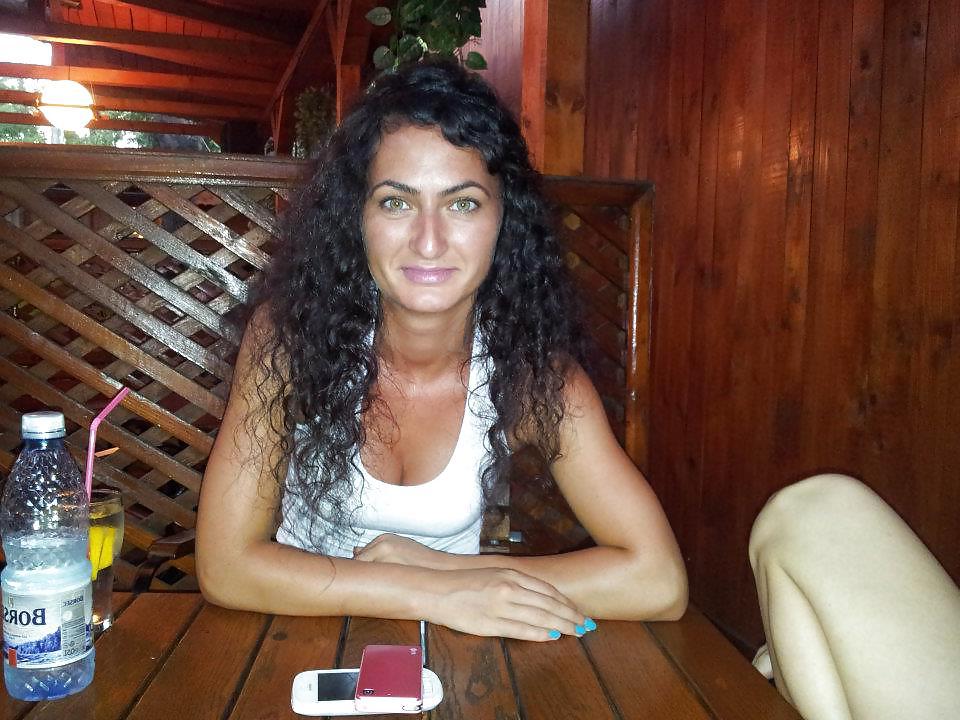 13P Romanian girl: monica