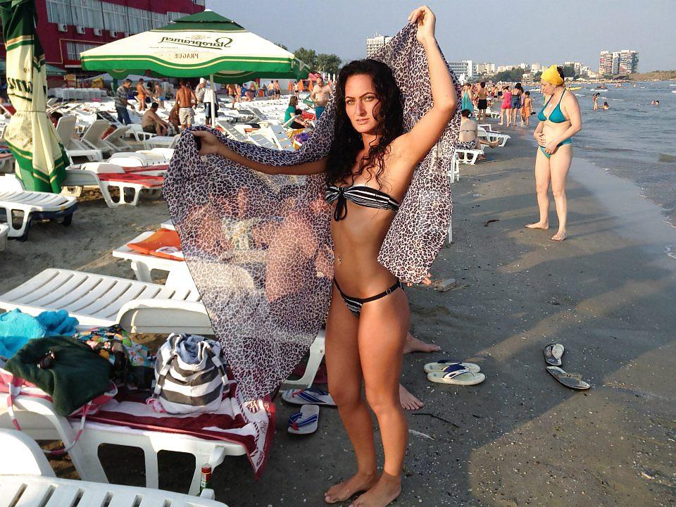 13P Romanian girl: monica