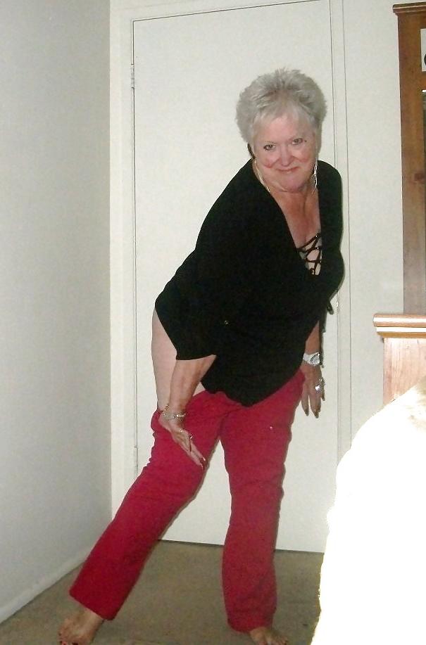 7P Sexy grandma
