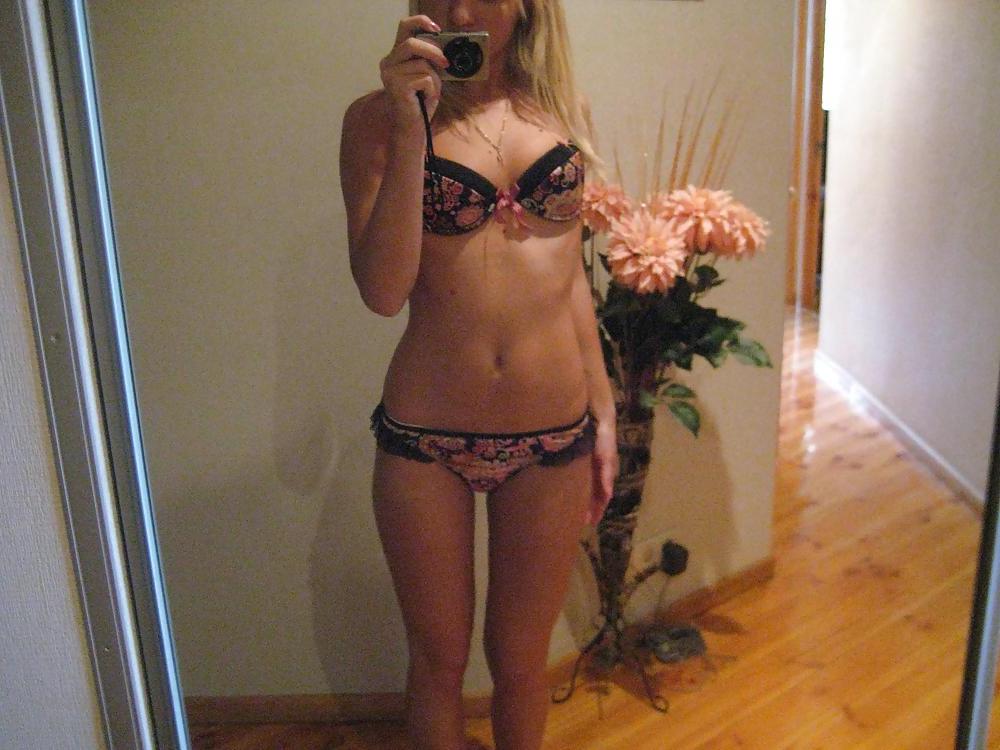 25P Russian Girl Anastasia 02  from Kiev self shots