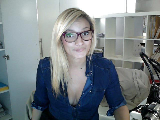 14P Voyeur  So Pizette Suceuse  Aval