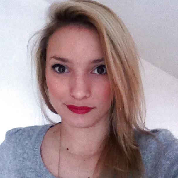 14P Voyeur  So Pizette Suceuse  Aval