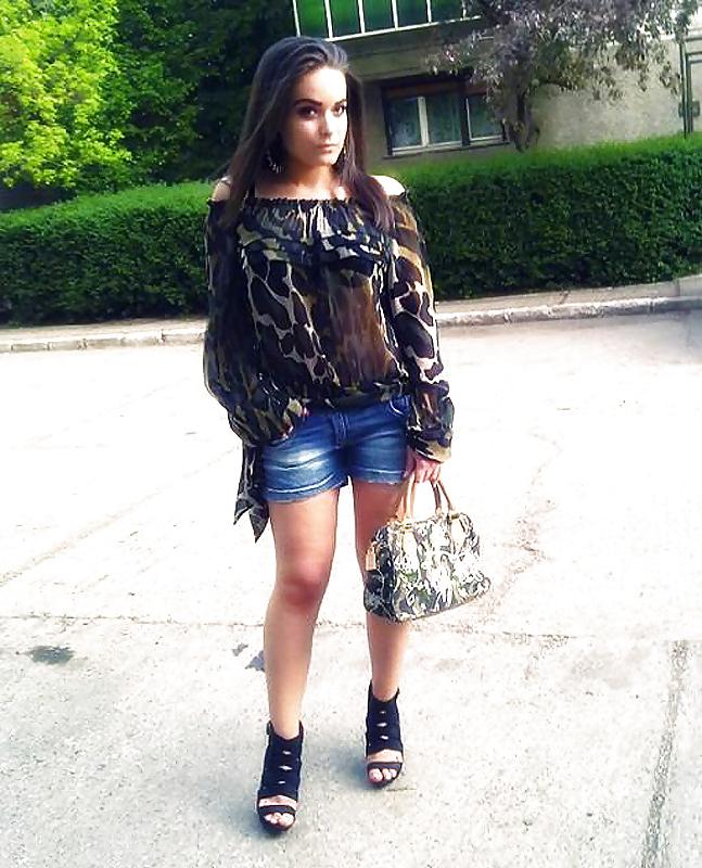 20P Romanian Teen Slut Bianca