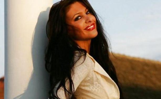 11P Bianca Jurca romanian girl