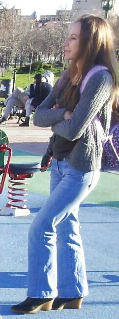 25P Spy sexy teens in parck romanian