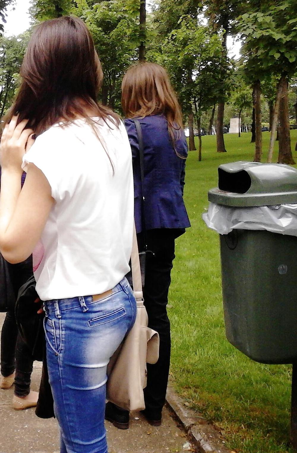 25P Spy sexy teens in parck romanian