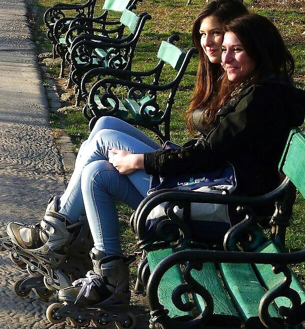 25P Spy sexy teens in parck romanian