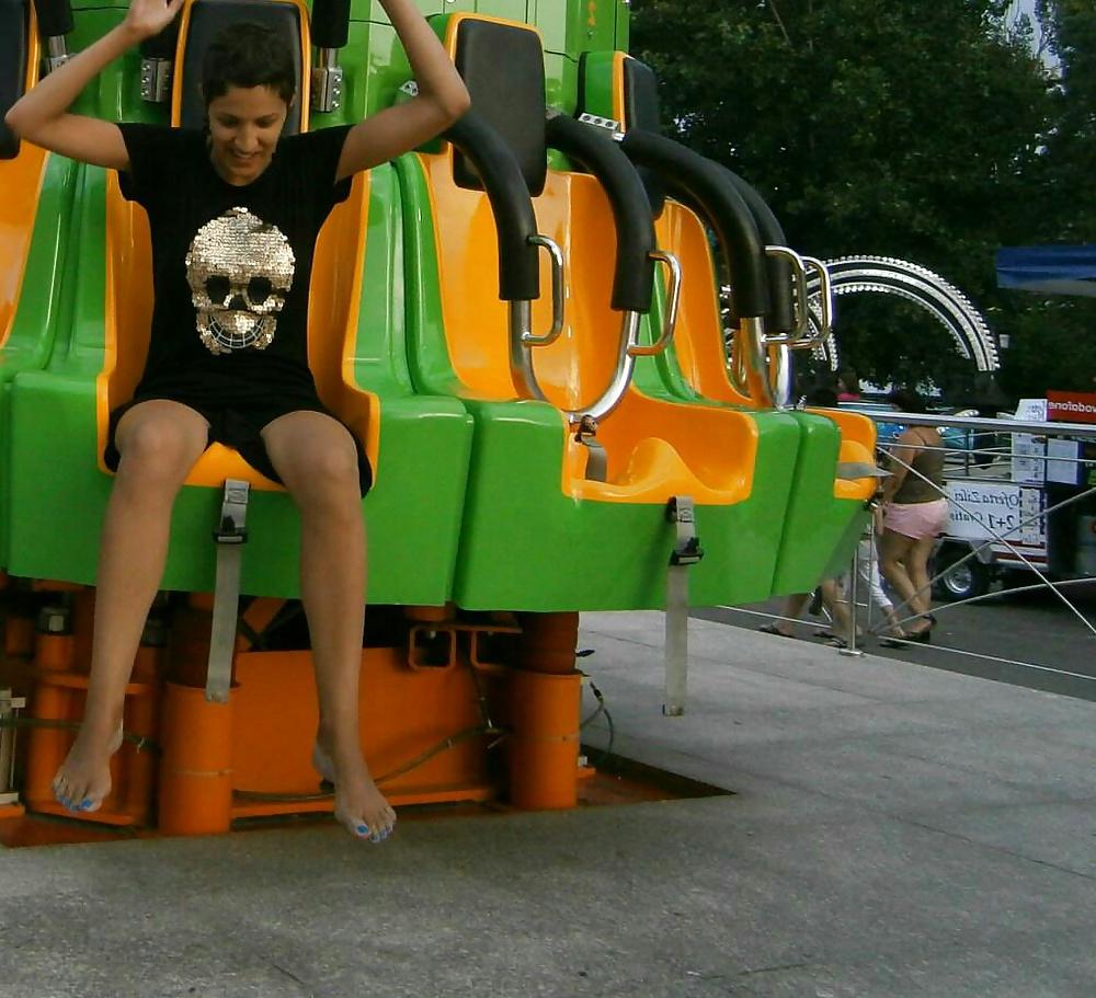25P Spy sexy teens in parck romanian
