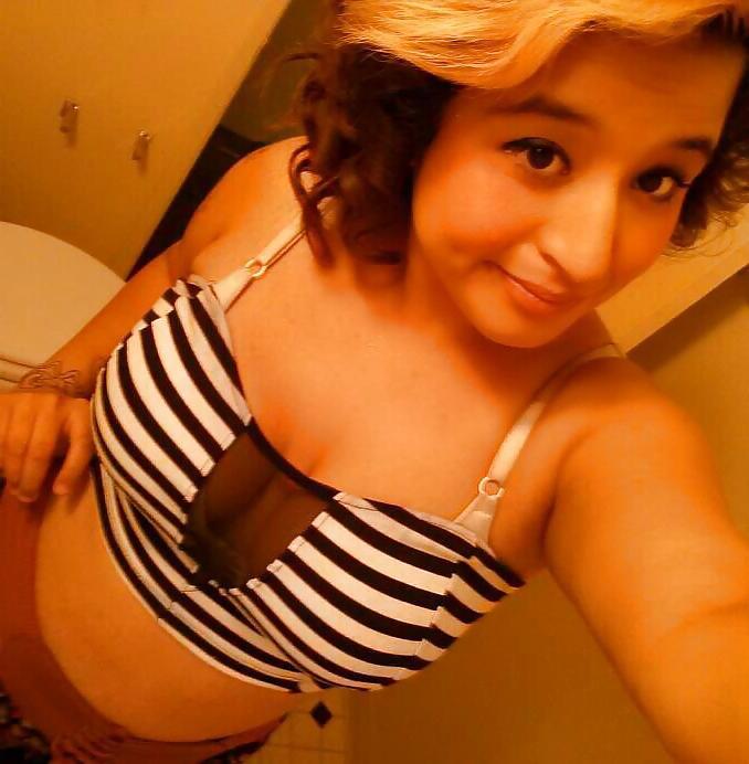 25P Naughty non nude teens