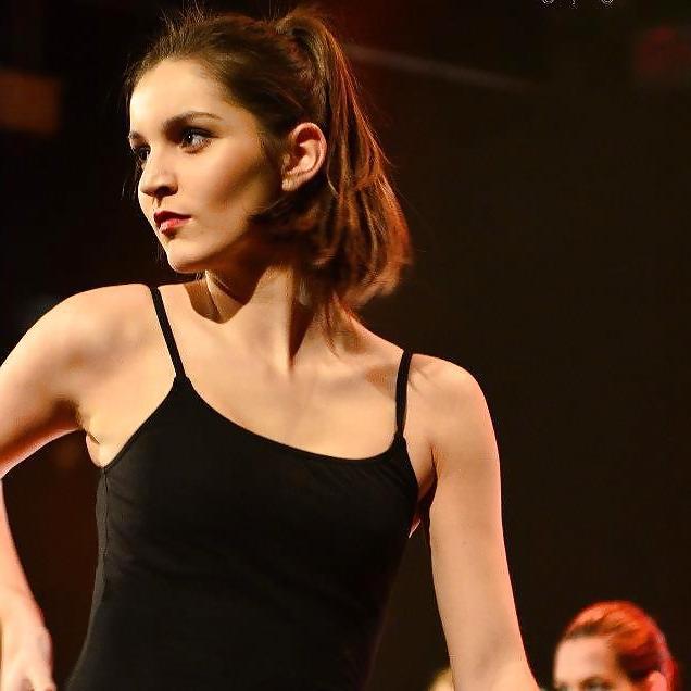 12P Random Non-Nude Hot Girls