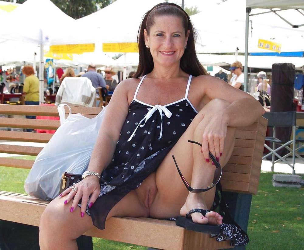 24P More upskirt
