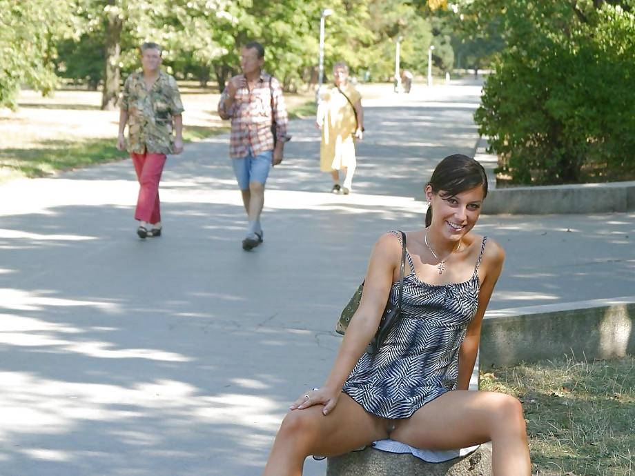 16P Upskirt Brunette,By Blondelover.