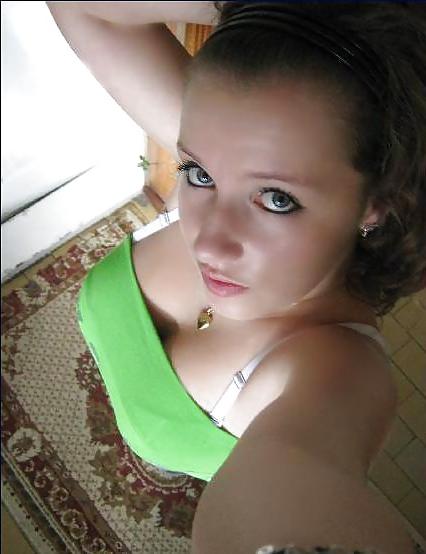 25P Various Romanian amateur sluts