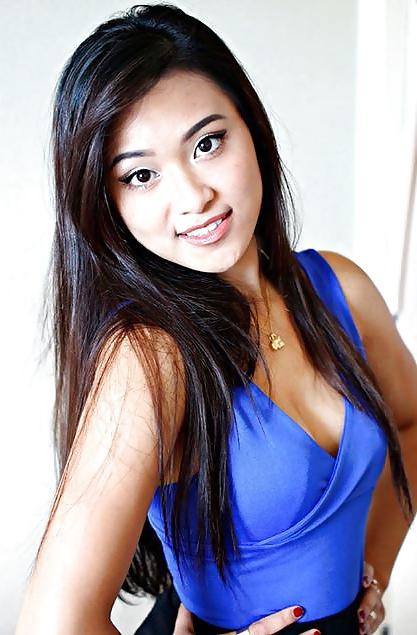 25P Fuckable asian youtuber (thatlinguistics)