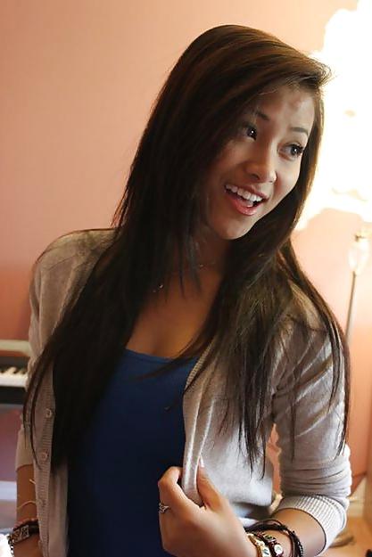 25P Fuckable asian youtuber (thatlinguistics)