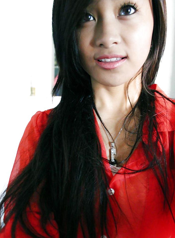 25P Fuckable asian youtuber (thatlinguistics)
