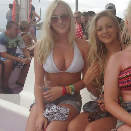 16P 2 hot blonde uk girls private Greek holidas pics