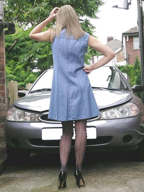 25P Amateur lady in natural light