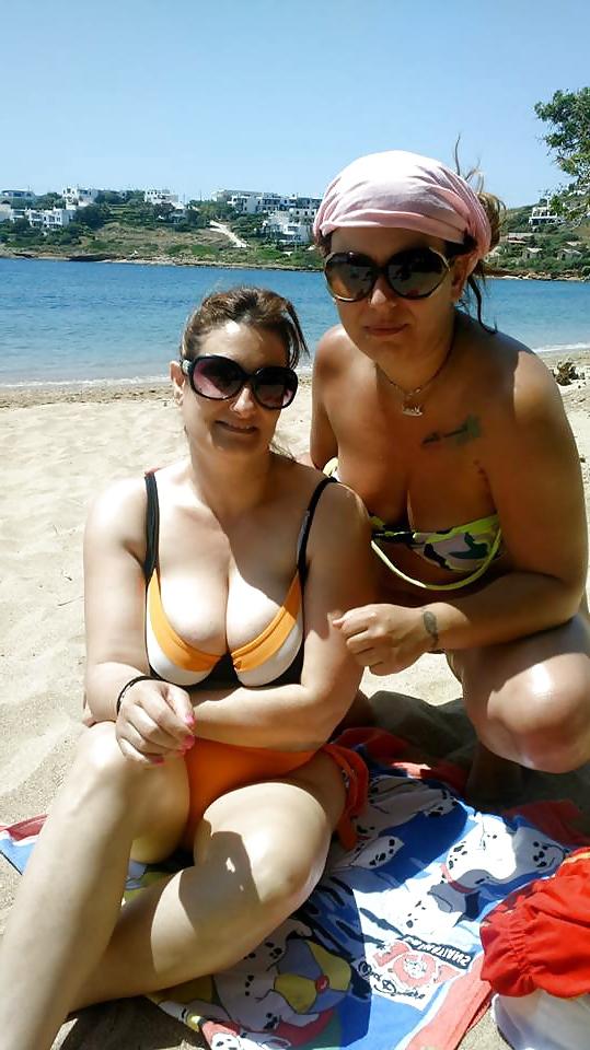 25P Greece voyeur