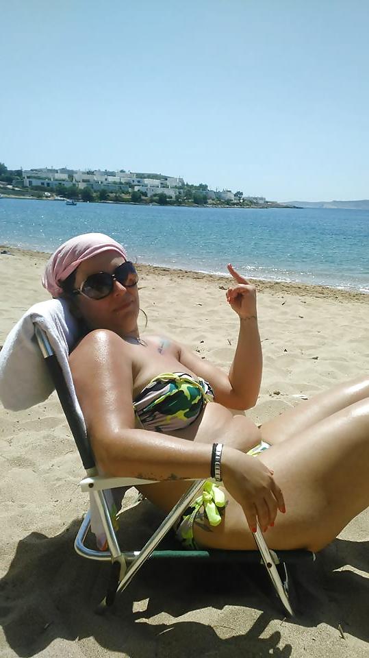 25P Greece voyeur