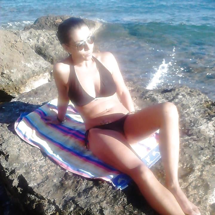 25P Greece voyeur