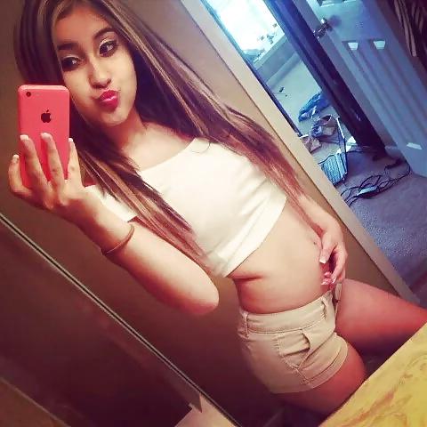 4P Sexy latin tits non nude