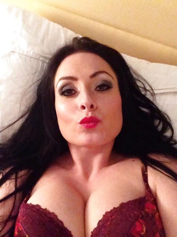 21P Sophia Delane-Perfect Lady