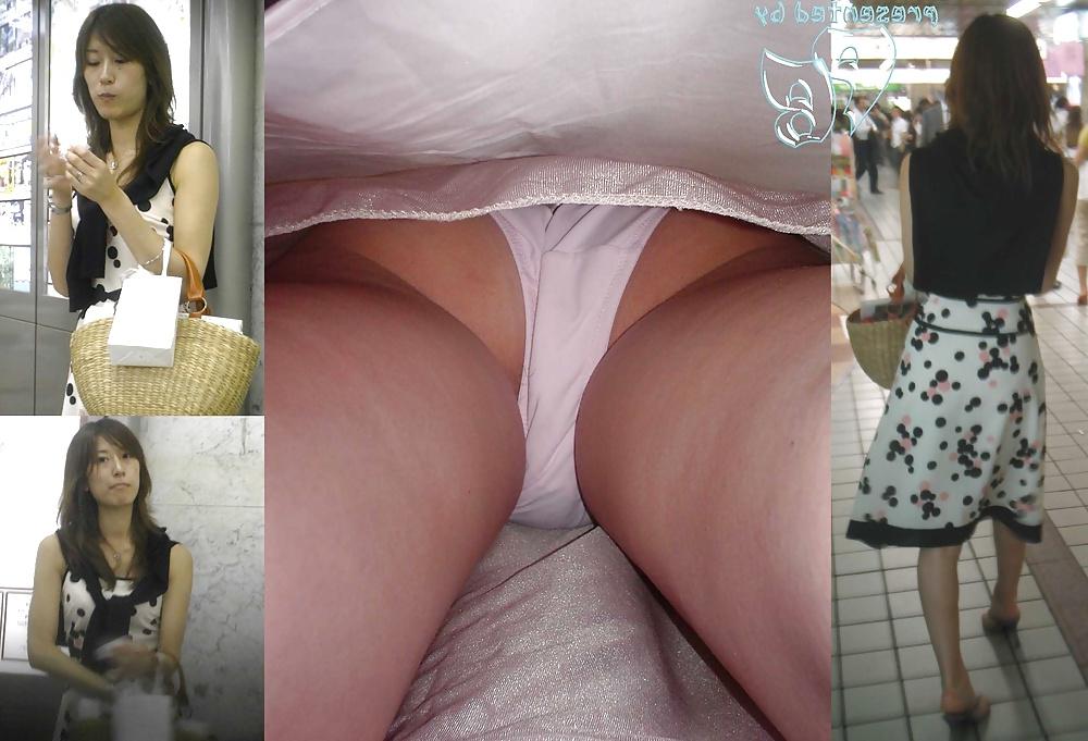 24P JAPANESE UPSKIRT