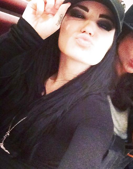 25P WWE Paige