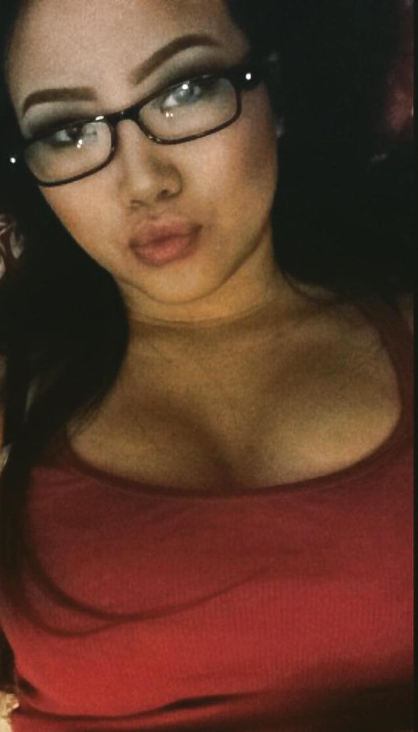9P Hmong side chick 