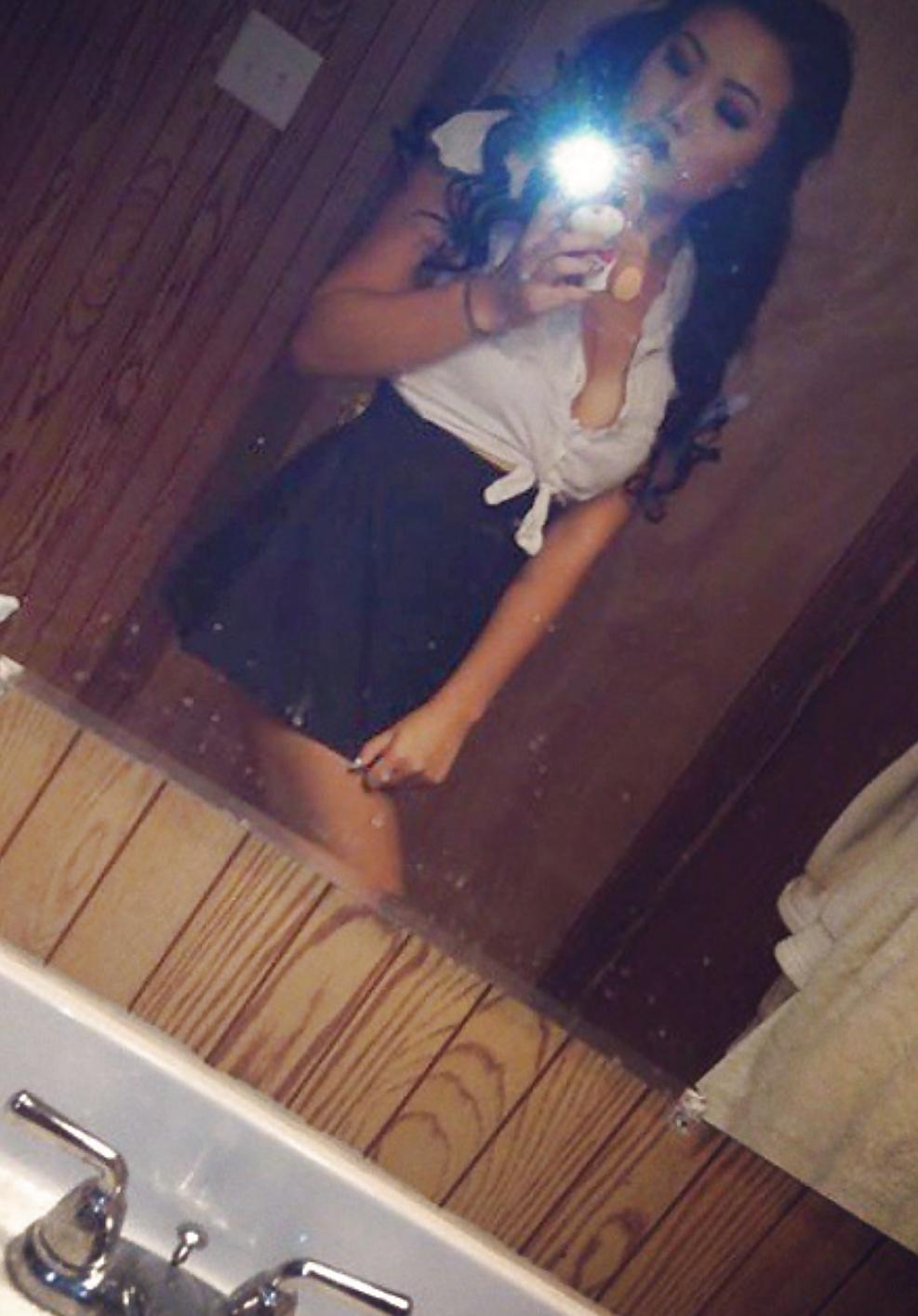 9P Hmong side chick 