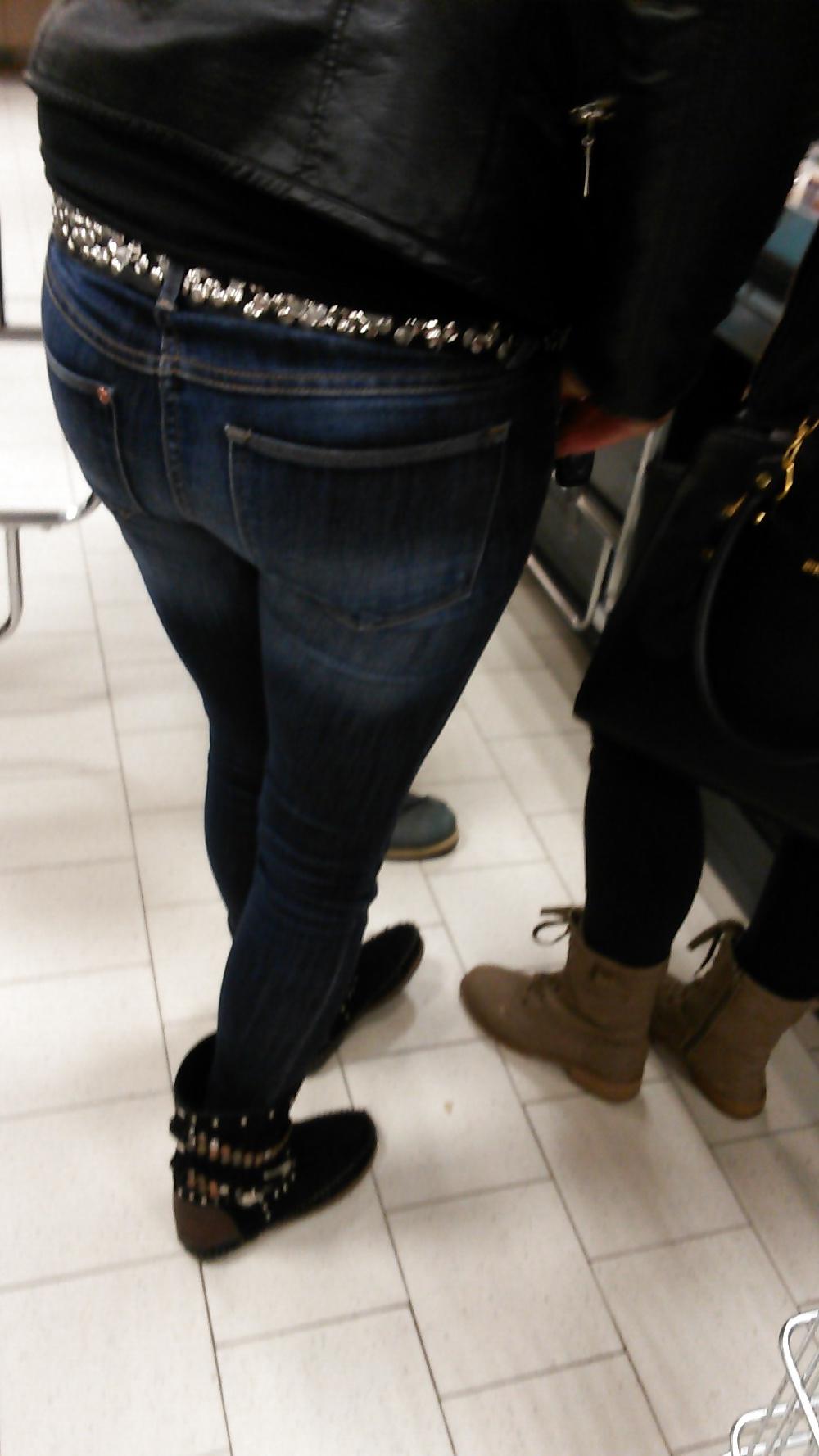 14P Jeans Ass Voyeur 35 Voyeur