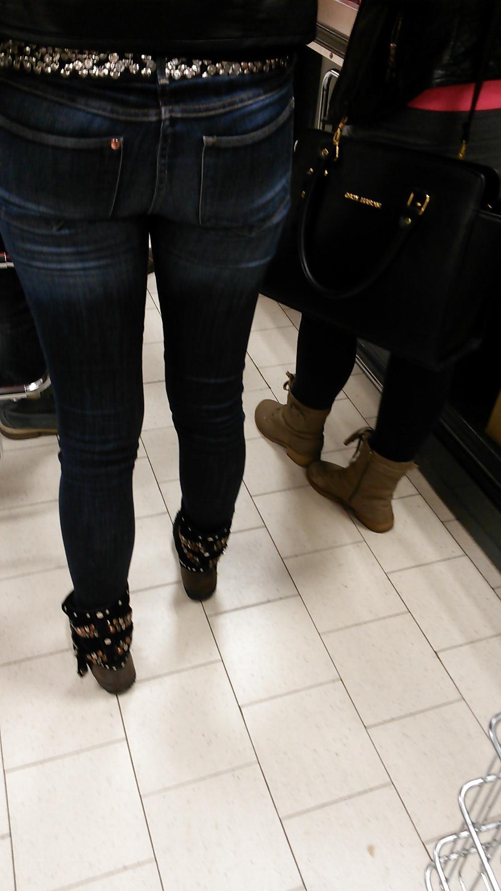 14P Jeans Ass Voyeur 35 Voyeur
