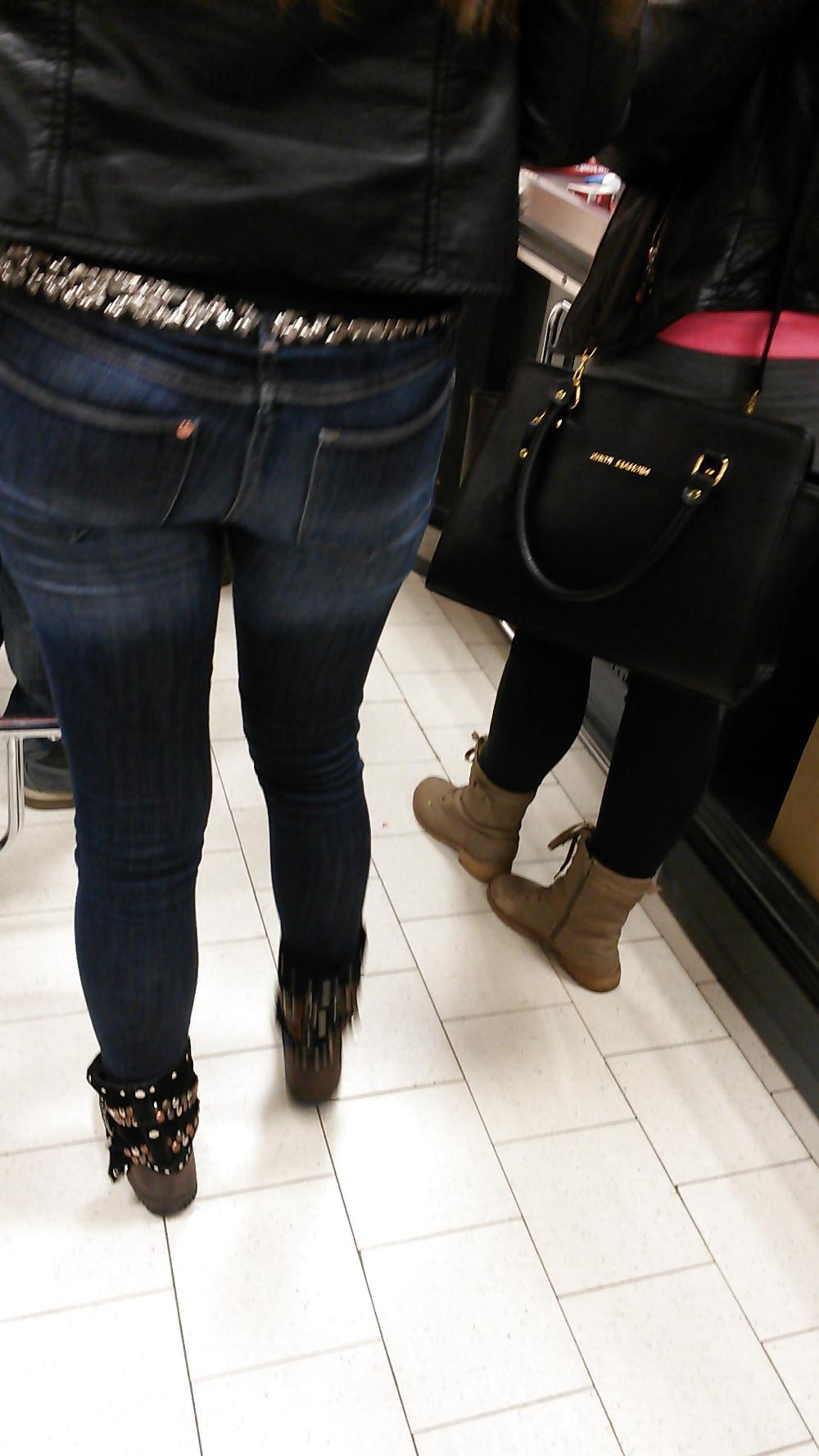 14P Jeans Ass Voyeur 35 Voyeur
