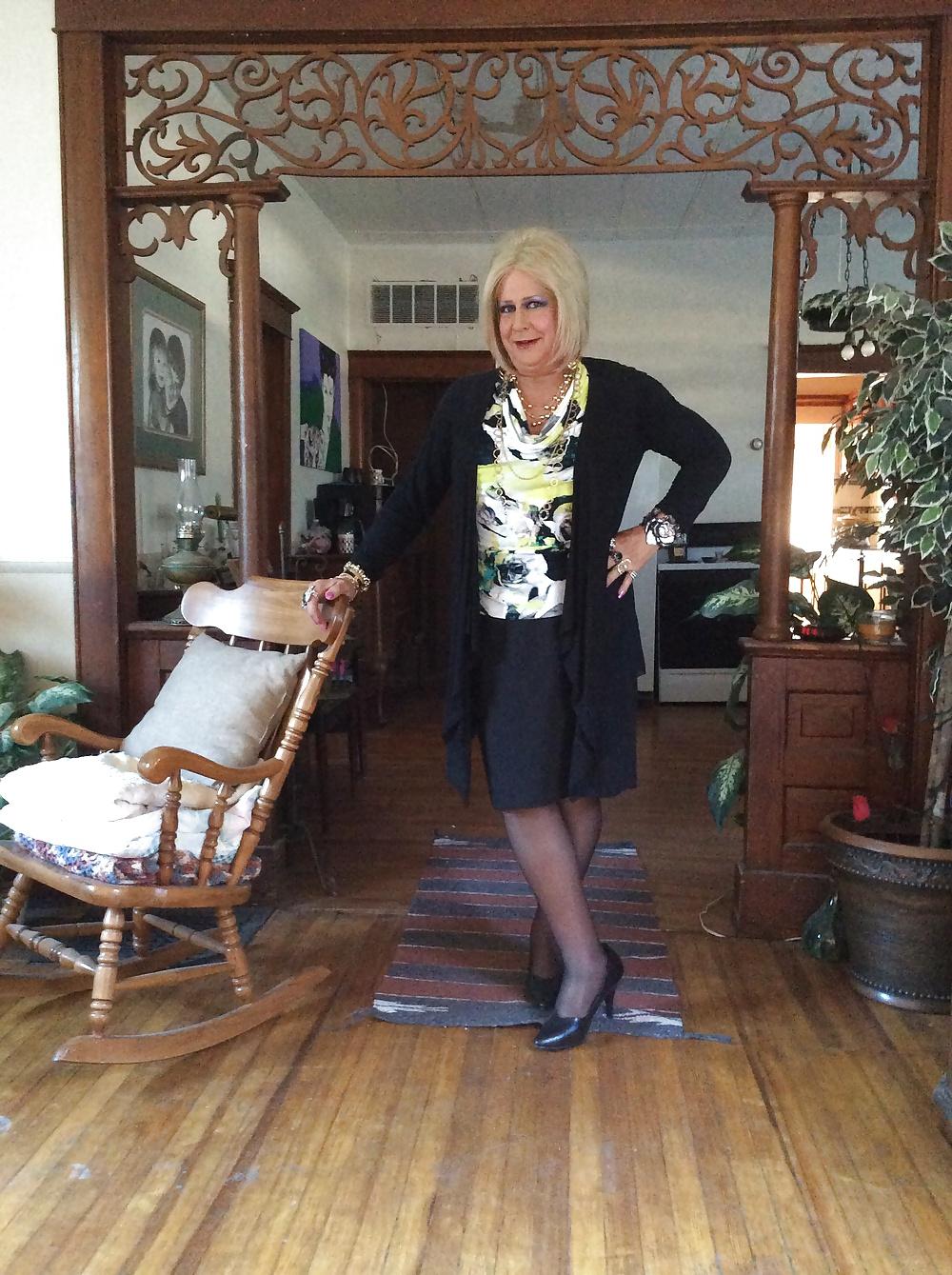 25P Sexy older crossdressers