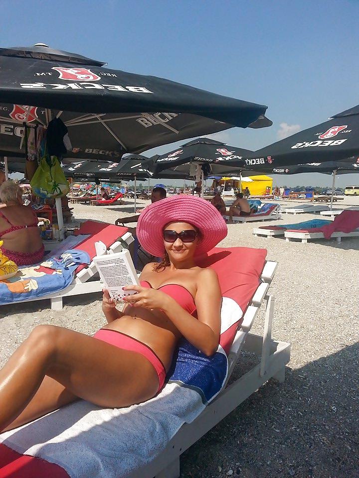 8P YOUNG ROMANIAN SLUT