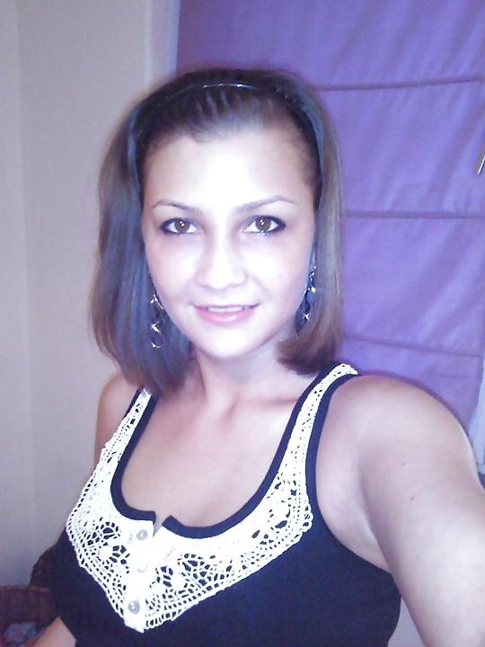 8P YOUNG ROMANIAN SLUT