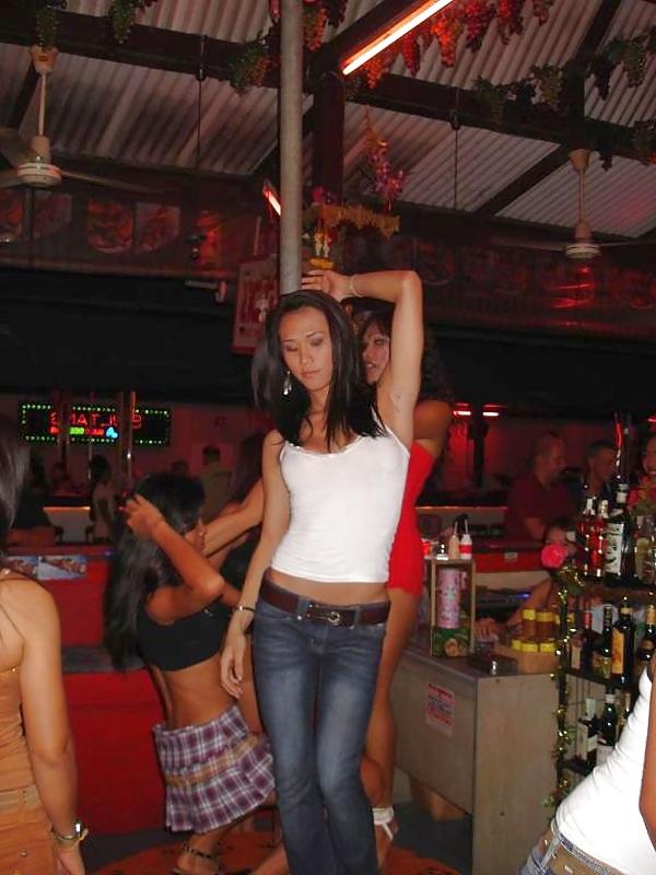 25P Pattaya Ladyboy Aem aka Be