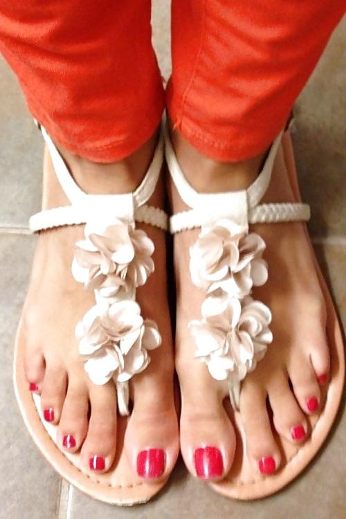 25P Foot, Footjob, Nylon, Sperm.