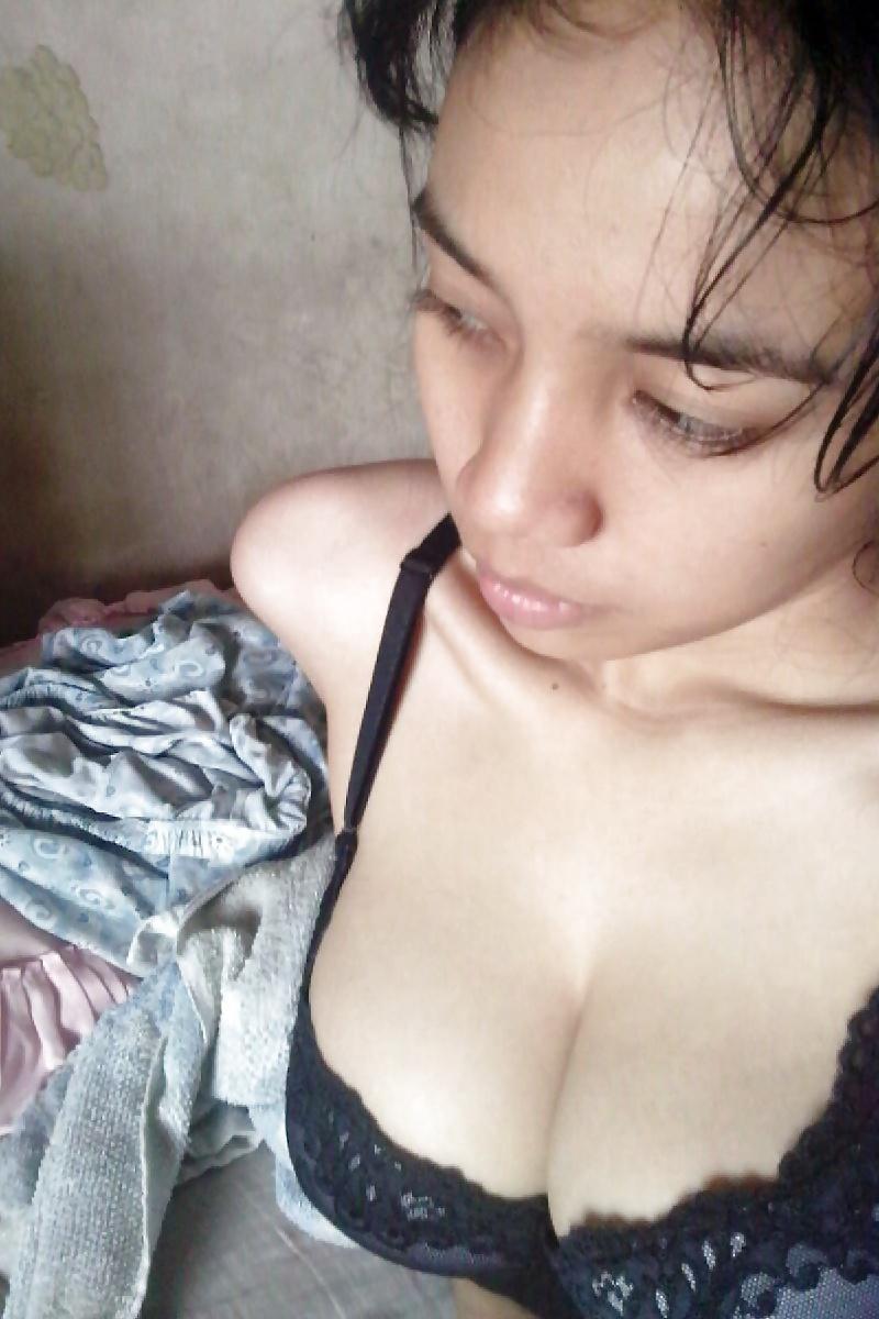25P Asian narcissist girl