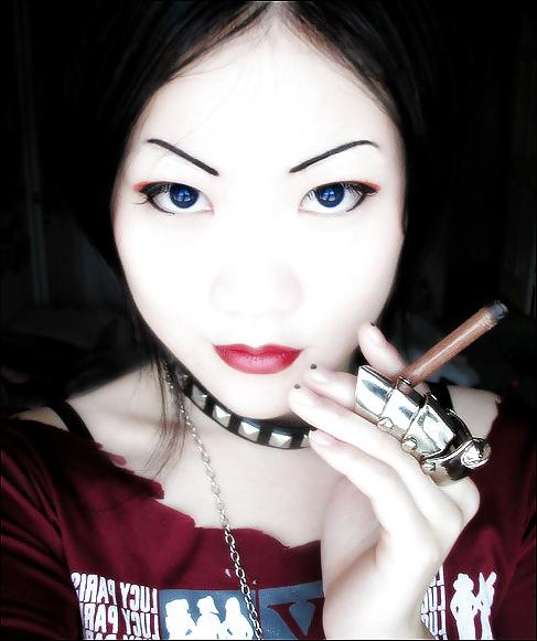 10P Asian Smokers