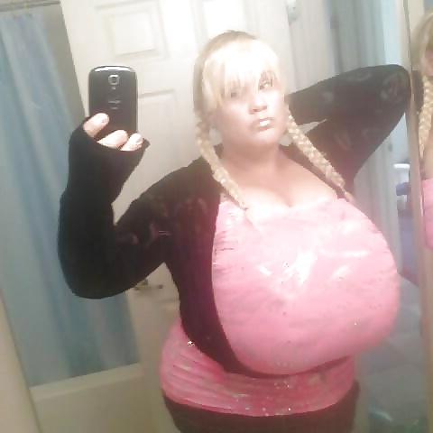 25P Bbw selfies 