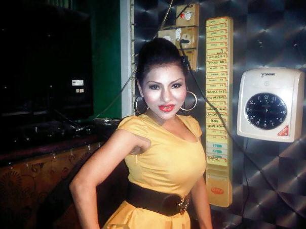 10P GRO janda Non Nude