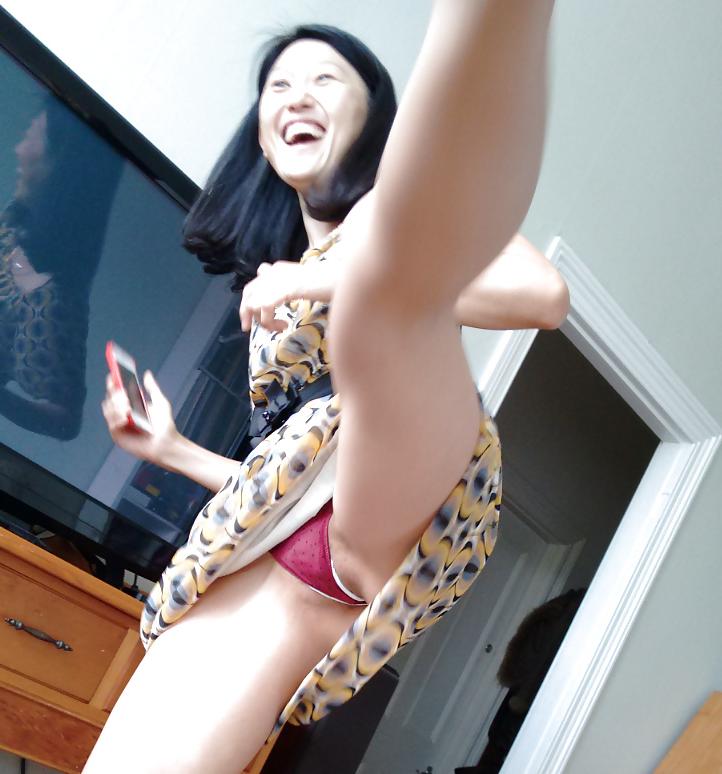 7P Asian Horny wife queekie 