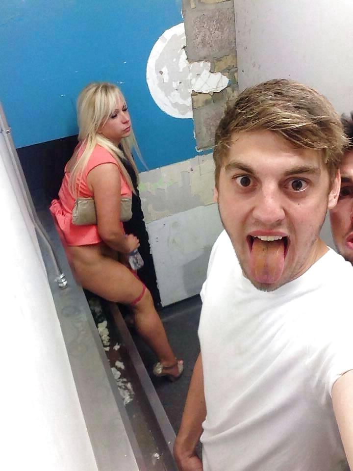 25P Voyeur exhib