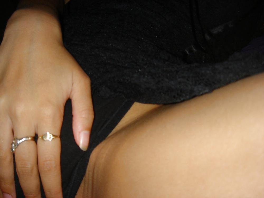 25P Amateur upskirt