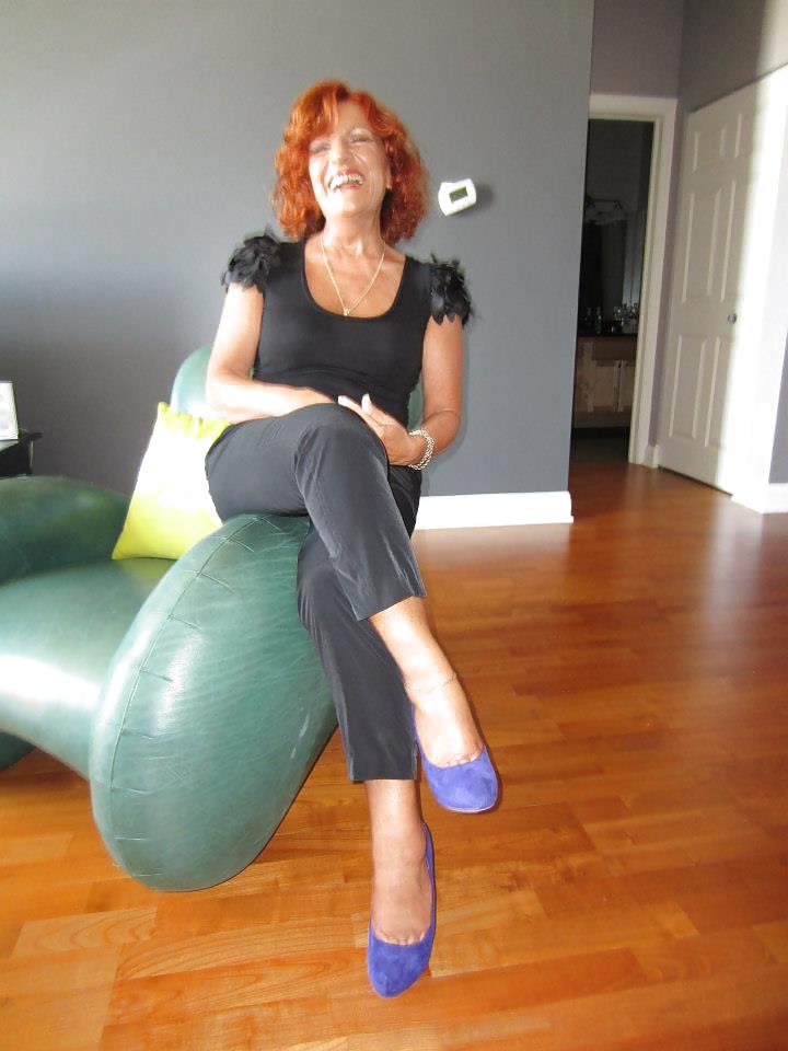 21P Sexy Redhead Mature Lady