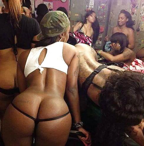 15P Black girl booty